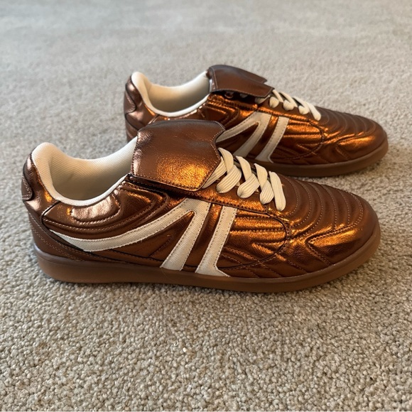 Steve Madden Madrid Bronze Women’s Size 11 Fold Over Lace Up Sneakers Shoes - Picture 3 of 9